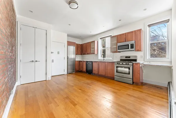$575,000 | 303 West 149th Street, Unit 2F | Central Harlem