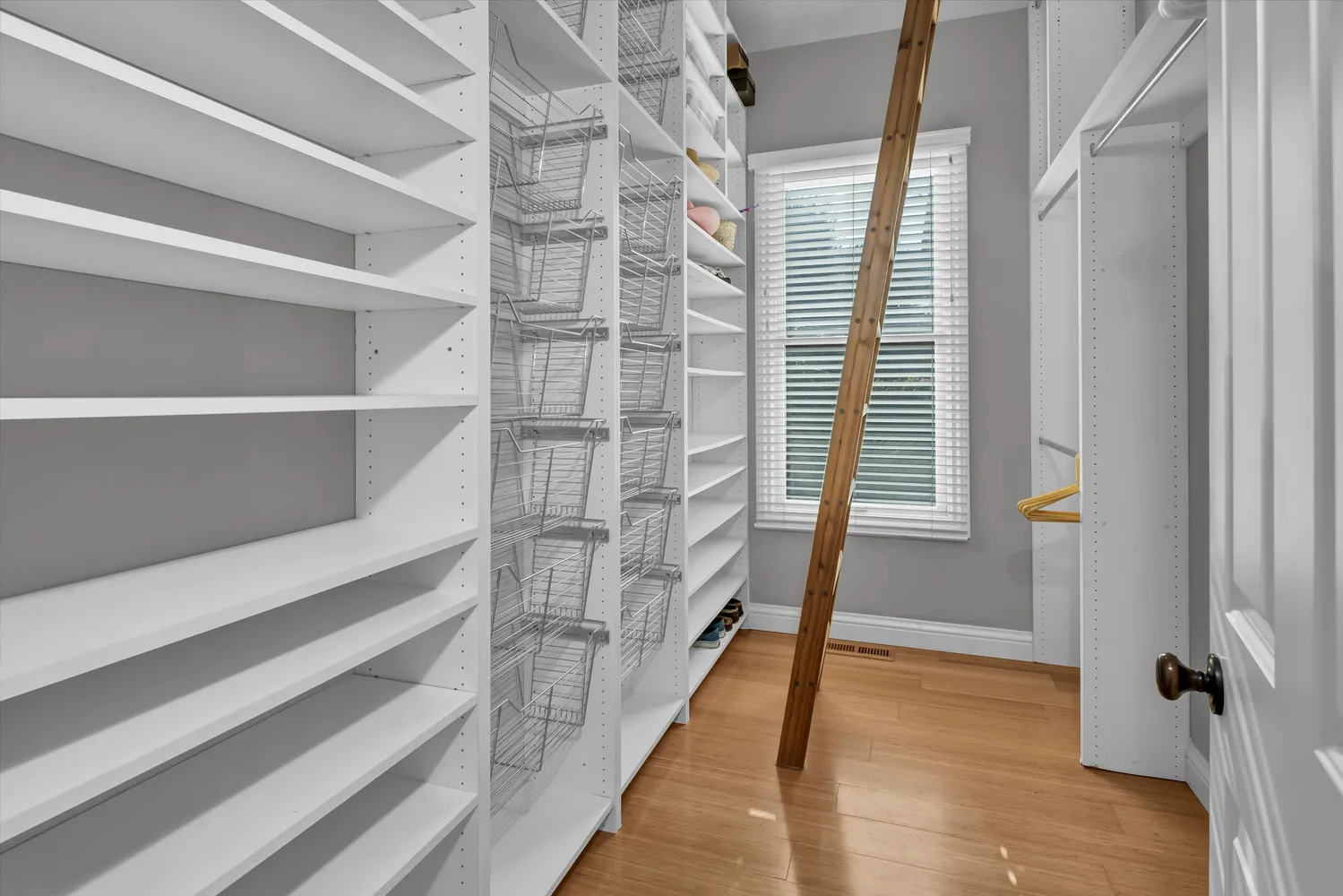 $1,995,000 | 21402 Geyserville Avenue, Geyserville, CA 95441