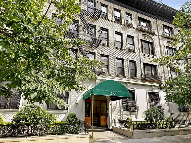 26 Butler Place, Unit 39 Brooklyn, NY 11238 - Photo 5 of 6 front view of a building