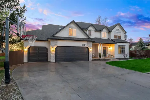 $711,300 | 1848 East SummerDawn Drive, Meridian, ID 83646