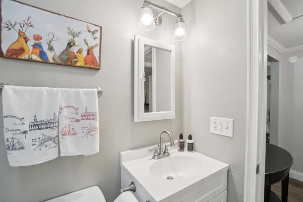 $699,000 | 3218 West Oakellar Avenue, Tampa, FL 33611