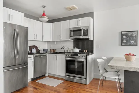 $800,000 | 120 Pulaski Street, Unit 3A | Bedford-Stuyvesant