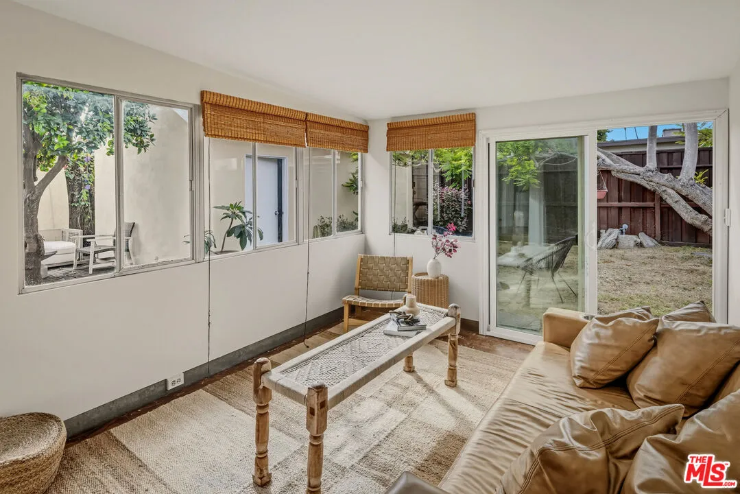 $1,650,000 | 703 Boccaccio Avenue, Venice, CA 90291