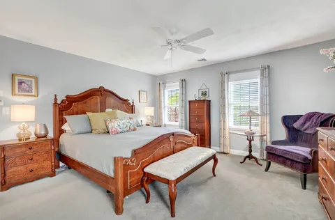 $1,265,000 | 2 Heritage Lane, Saugus, MA 01906