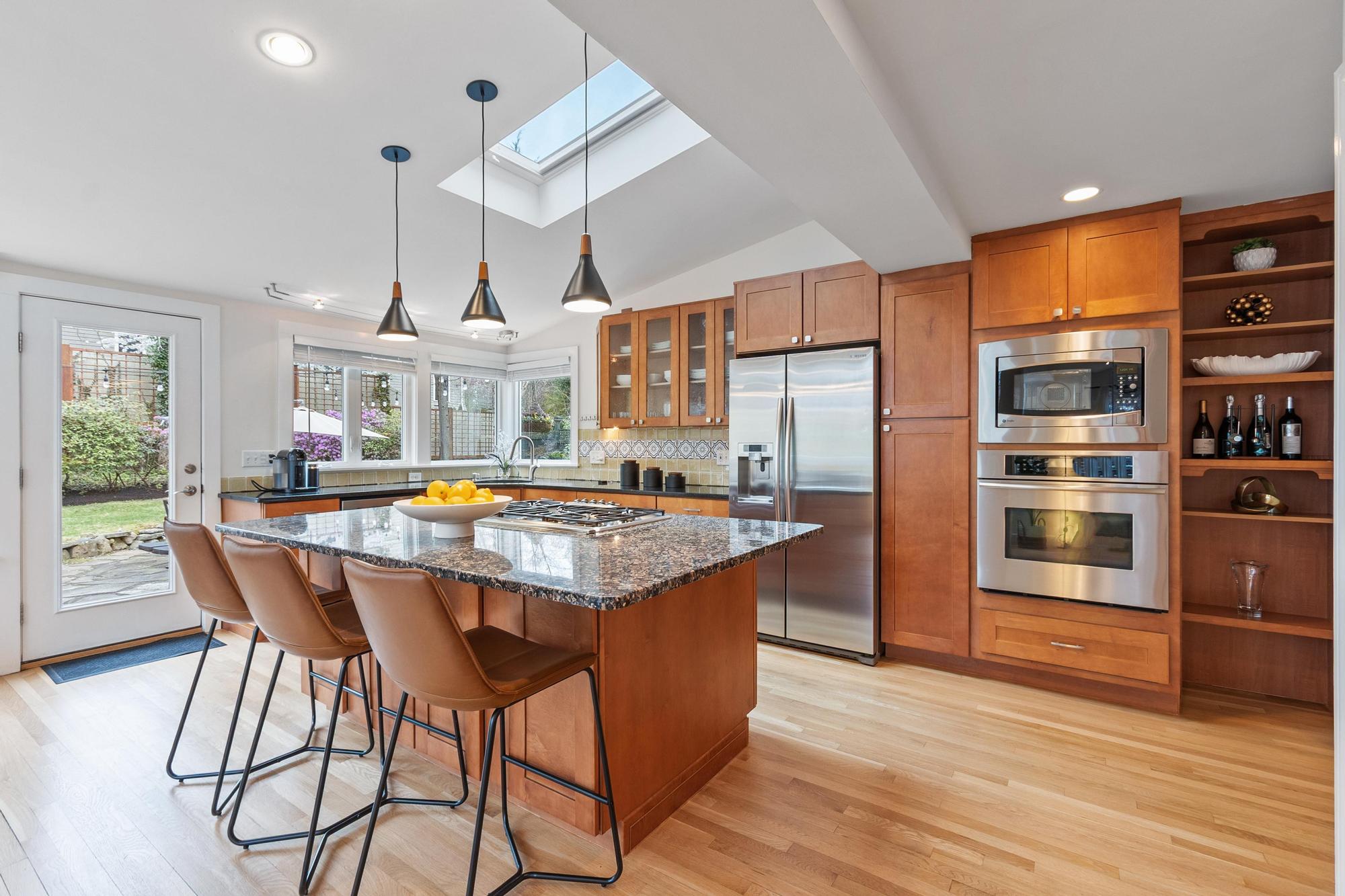 31 Woodland Road Lexington, MA 02420 - Photo 12 of 44