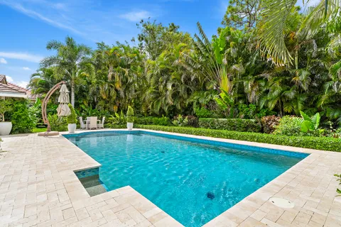 $1,200,000 | 10 Bentwood Road, Palm Beach Gardens, FL 33418