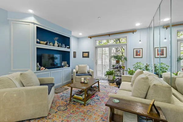 $385,000 | 208 Shearwater Court West, Unit 32, Jersey City, NJ 07305