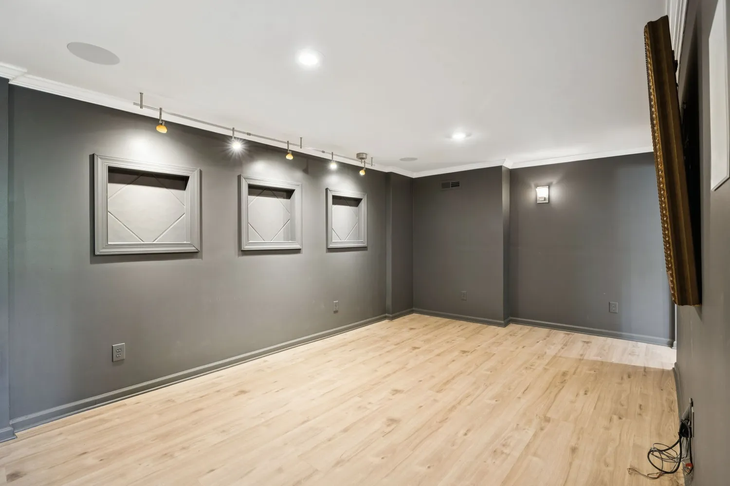 a view of empty room