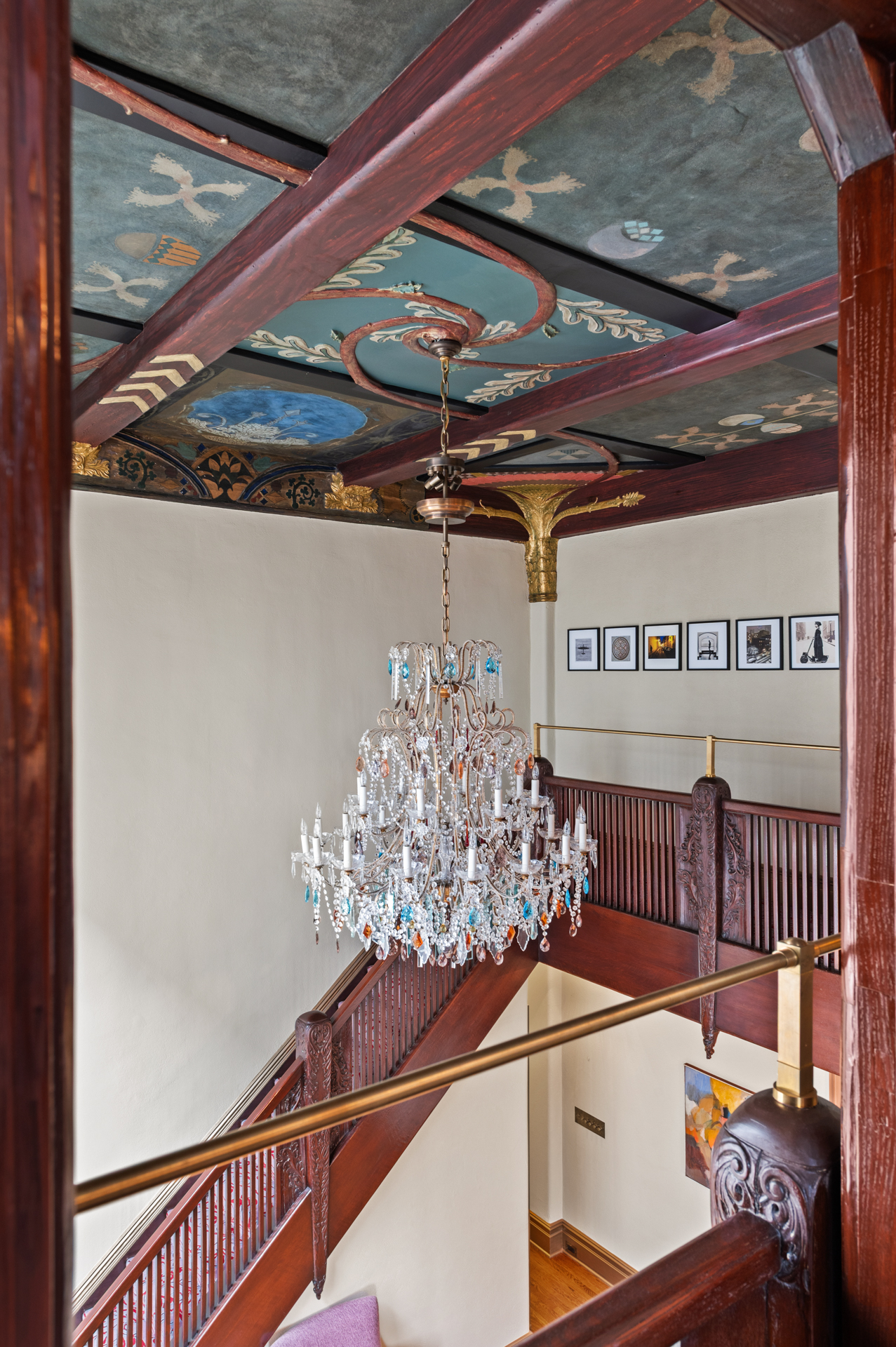 1 West 67th Street, Unit 616/6E Manhattan, NY 10023 - Photo 14 of 27 a room with water heater and a table