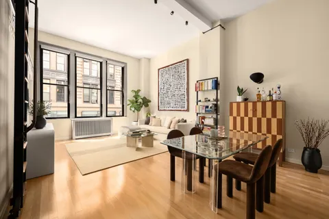 $1,200,000 | 261 Broadway, Unit 2C | TriBeCa