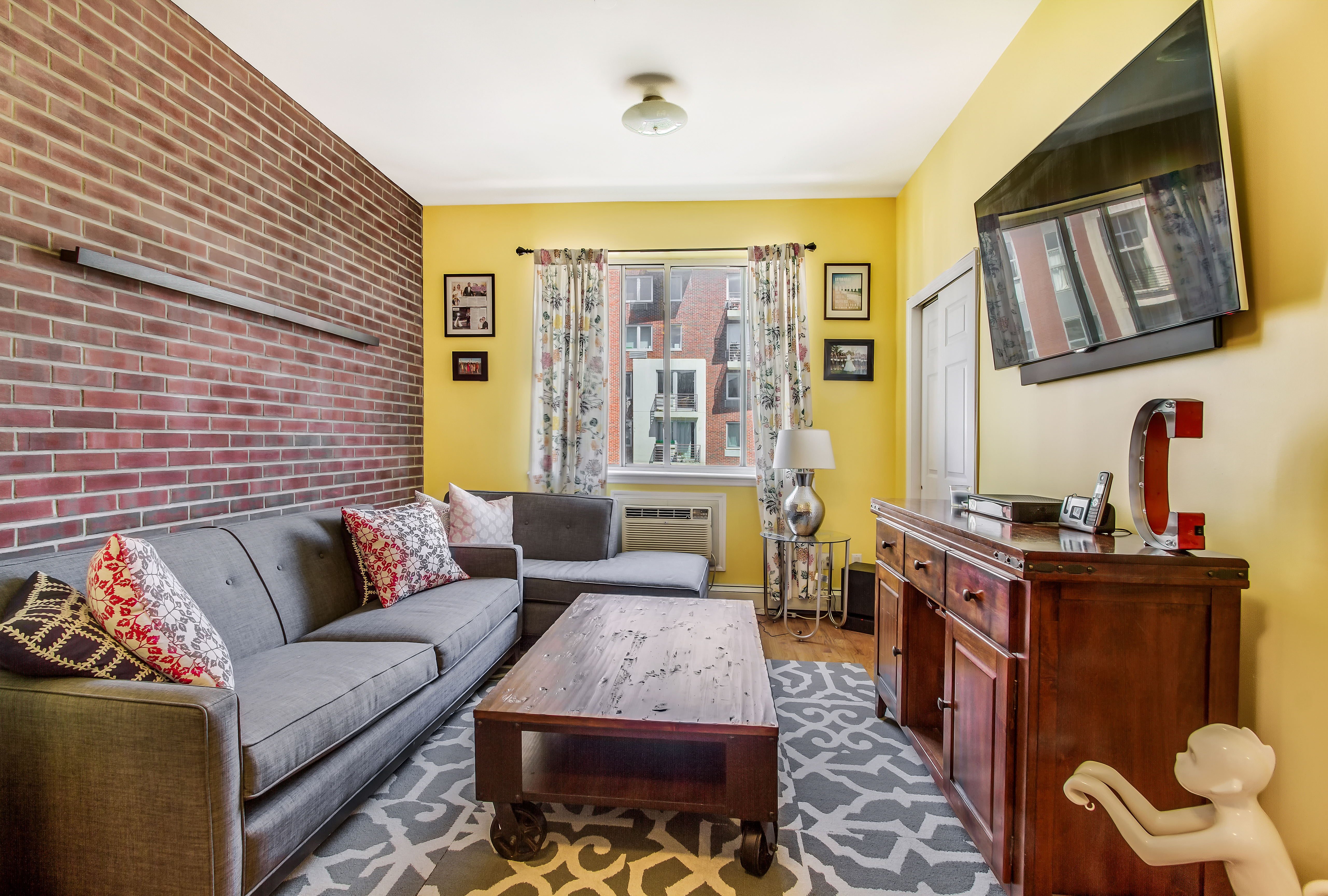 64 Maspeth Avenue, Unit 2B Brooklyn, NY 11211 - Photo 1 of 8