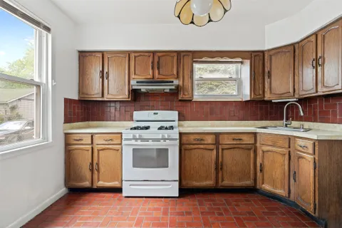 $799,000 | 50-58 96th Street | South Corona