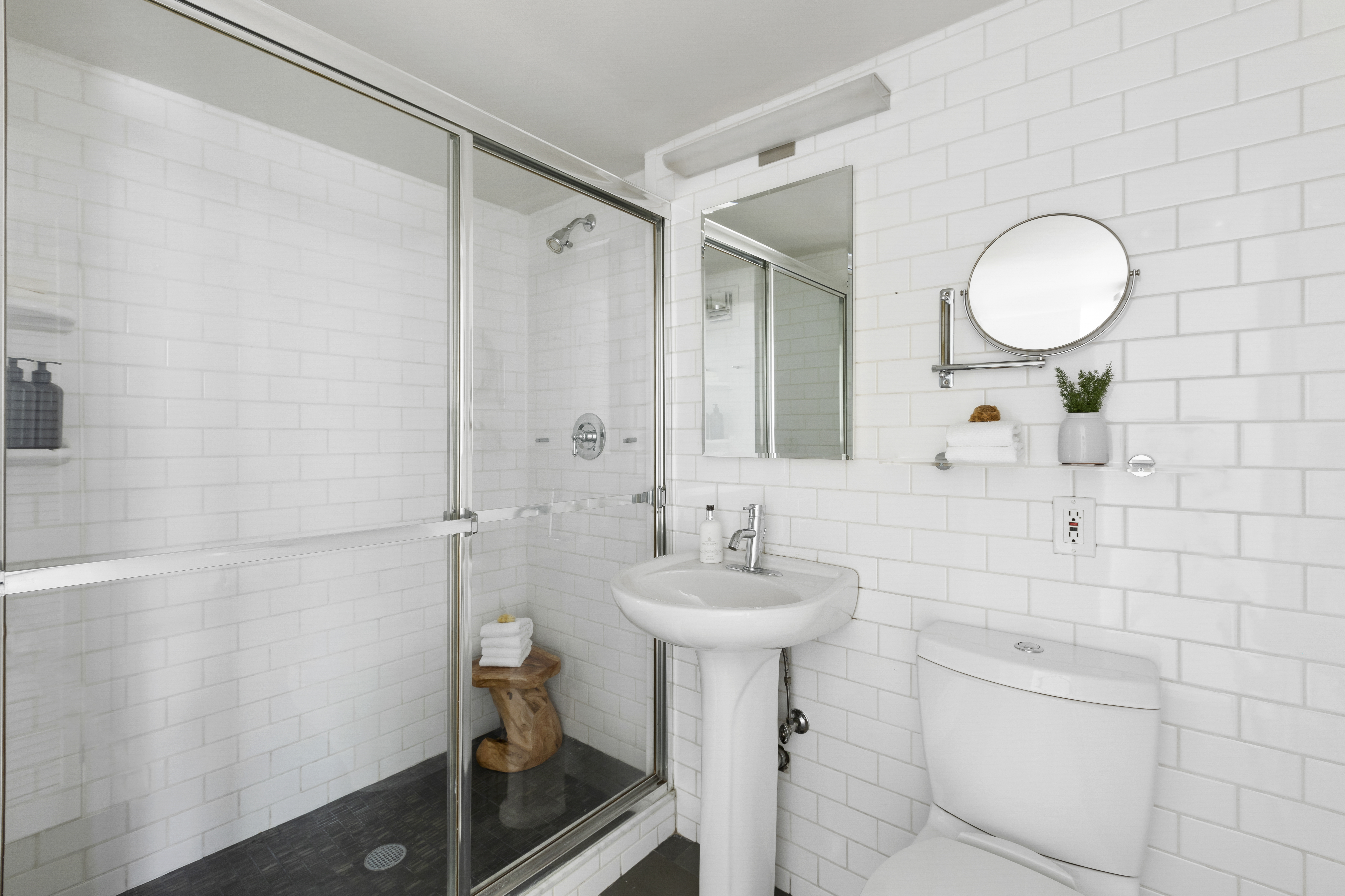 720 Greenwich Street, Unit 1R Manhattan, NY 10014 - Photo 15 of 19 Gallery Image 15