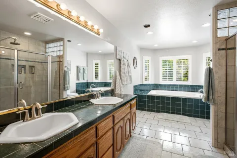 $1,150,000 | 1560 Crane Terrace, Ukiah, CA 95482