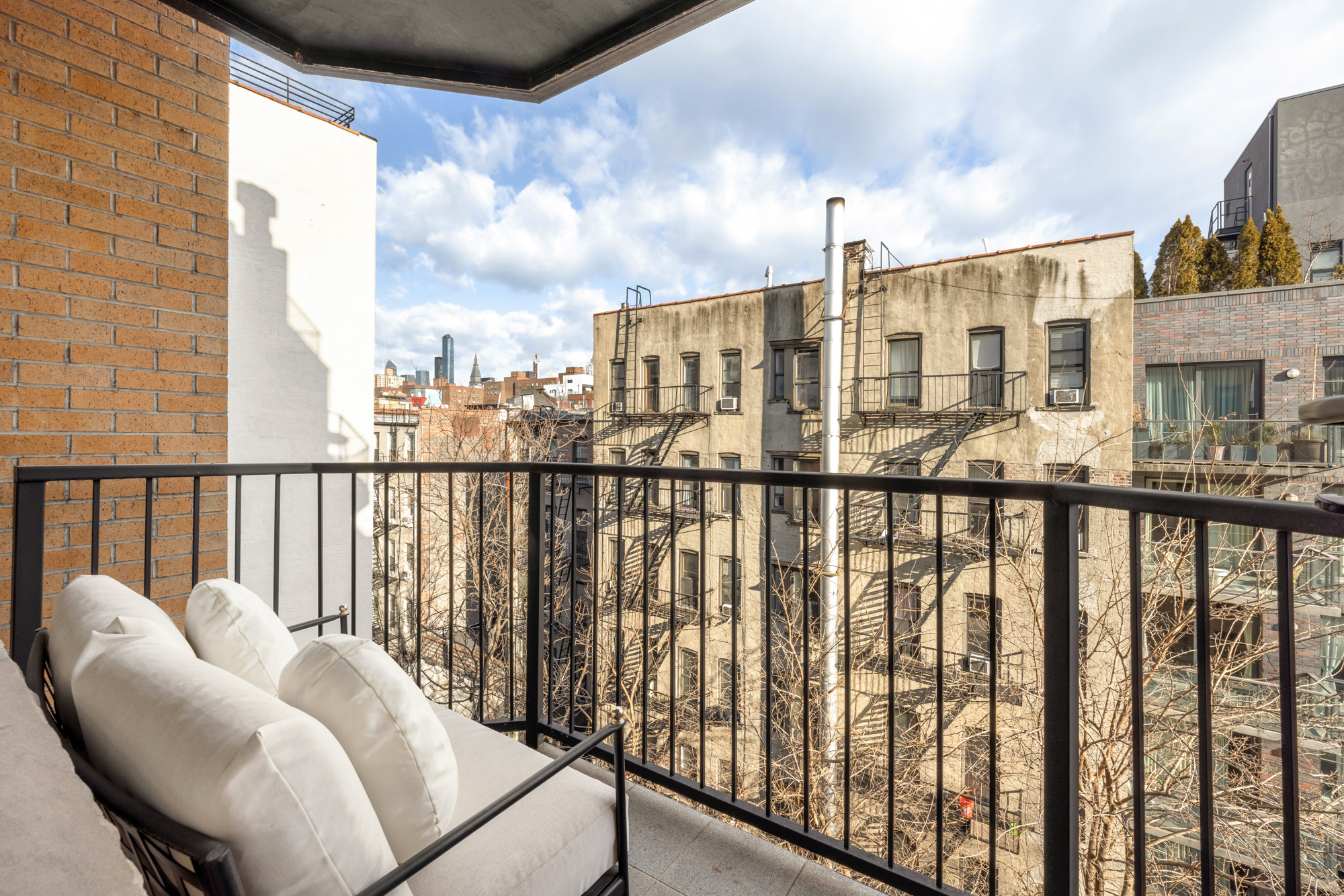 533 East 12th Street, Unit 6D Manhattan, NY 10009 - Photo 5 of 14