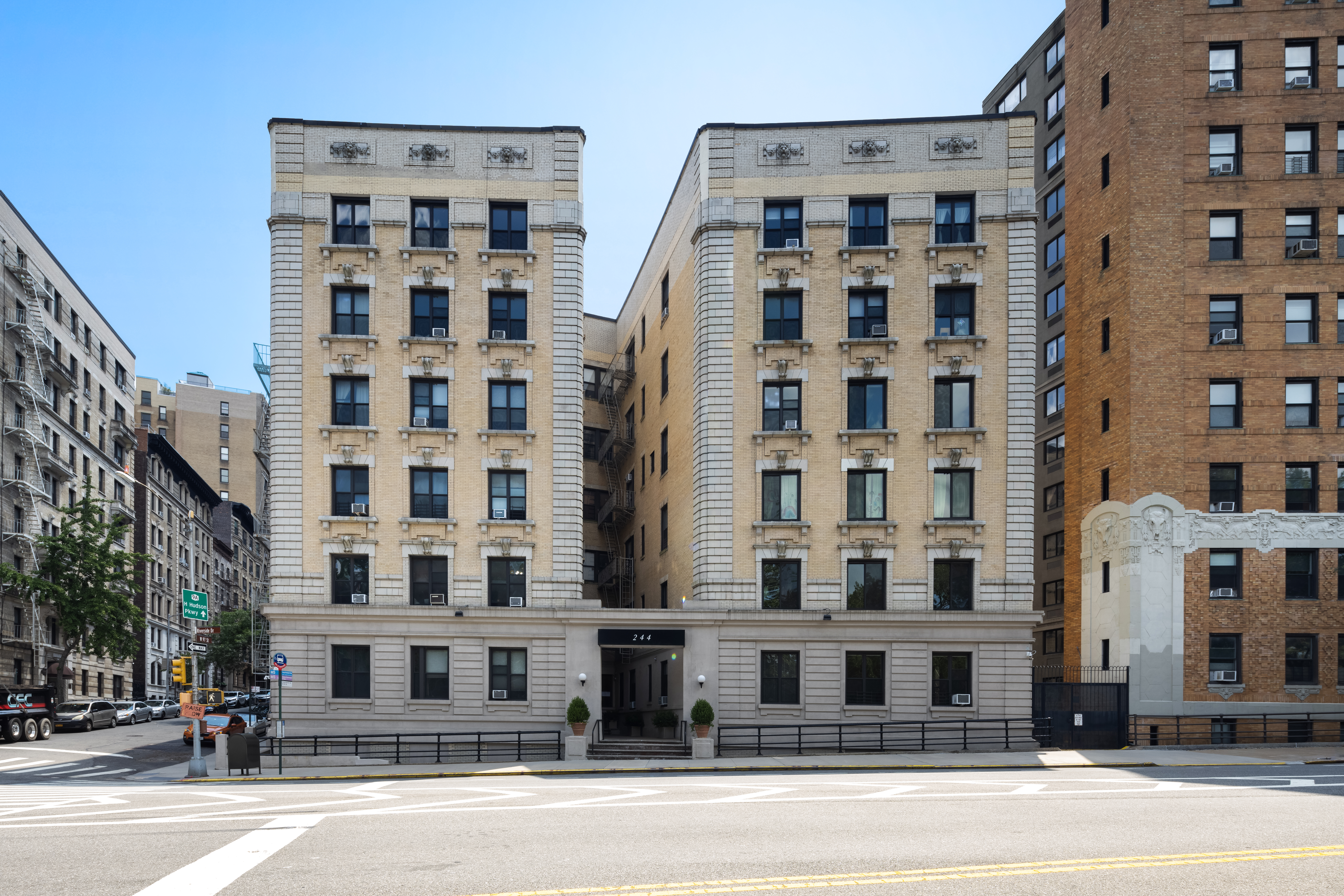 244 Riverside Drive, Unit 3D Manhattan, NY 10025 - Photo 8 of 9