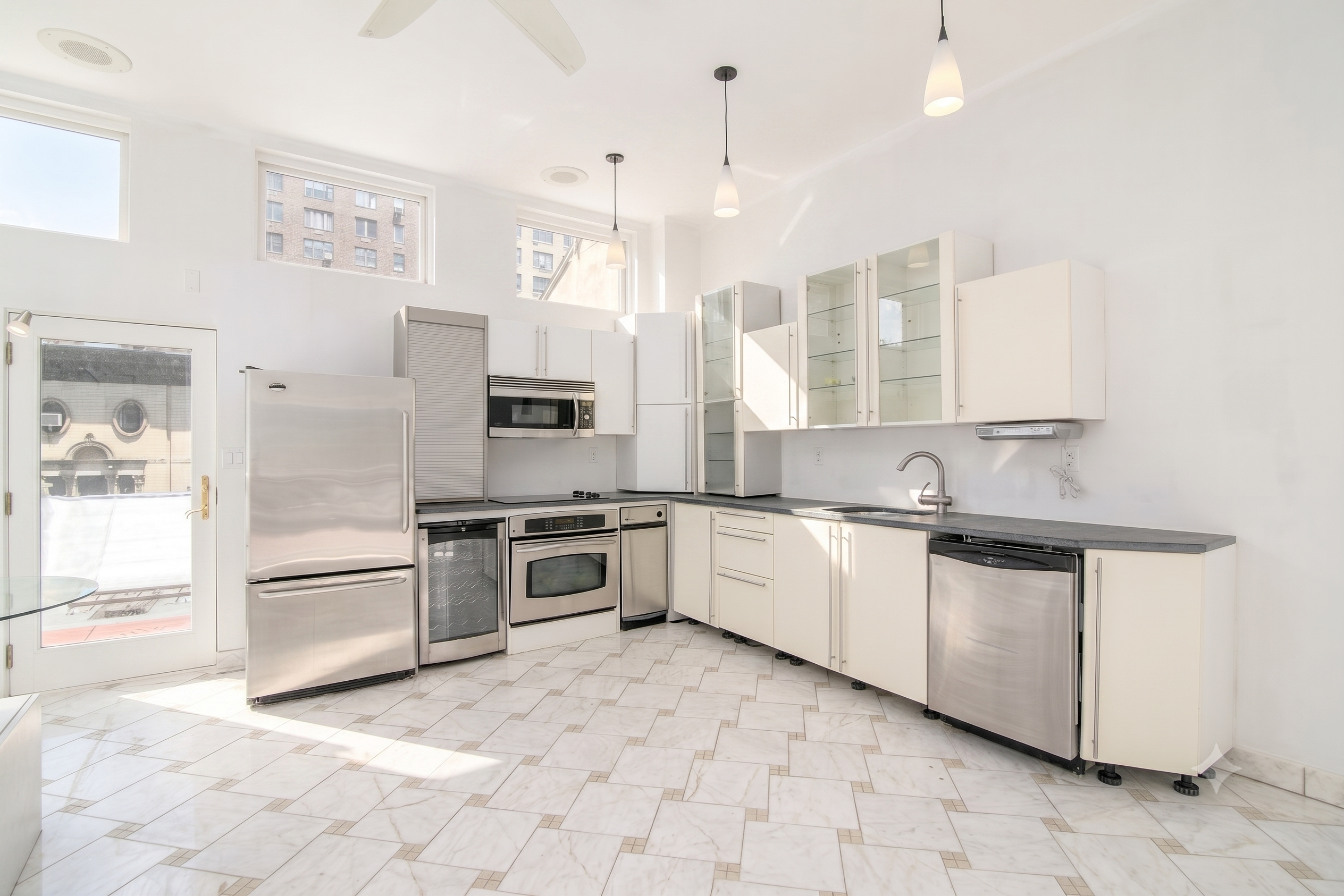 338 West 71st Street Manhattan, NY 10023 - Photo 14 of 26