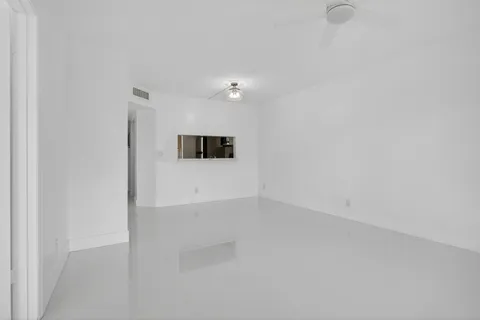 $225,000 | 5561 Lakeside Drive, Unit 107, Margate, FL 33063