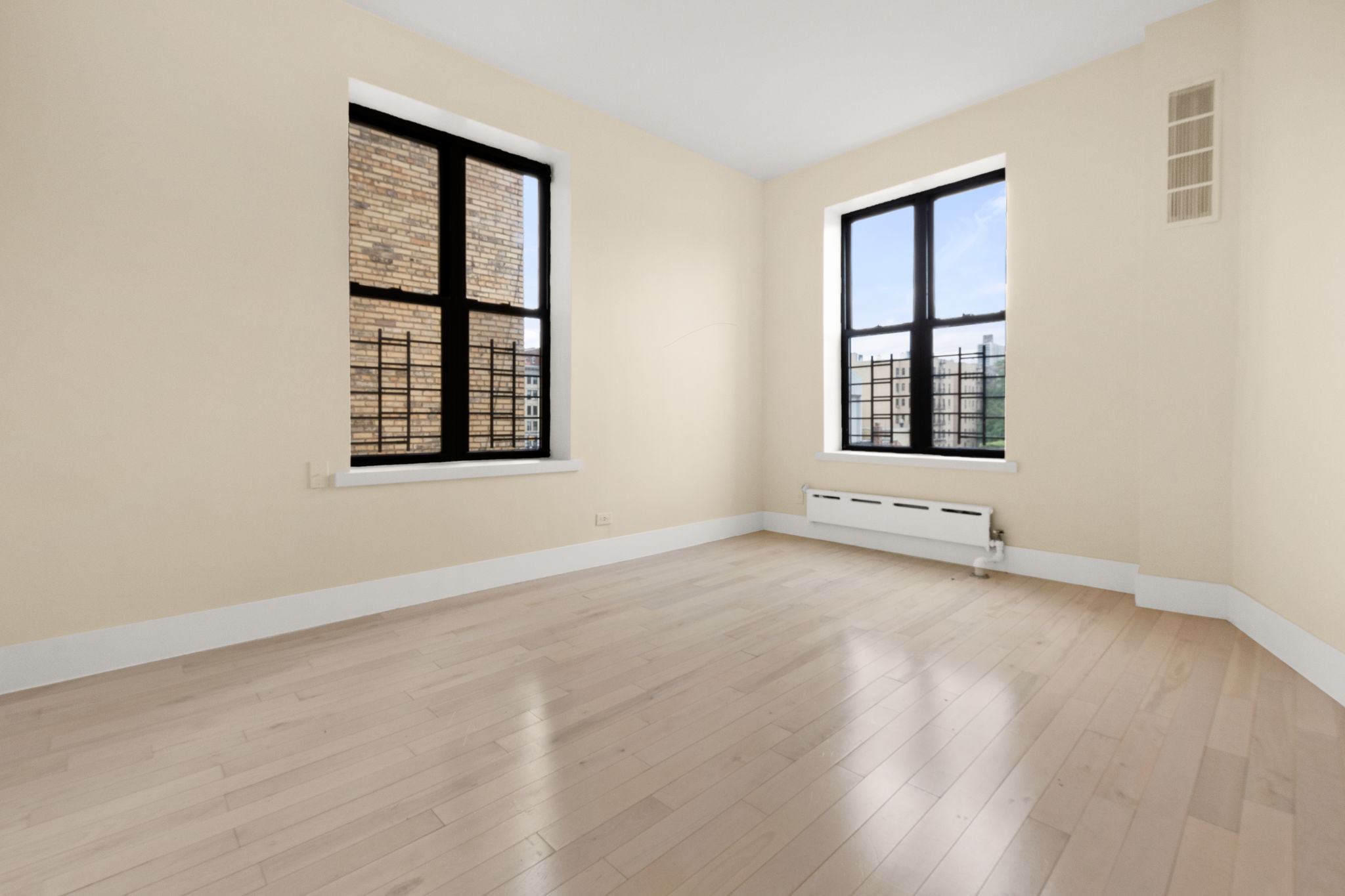 658 West 188th Street, Unit 2L Manhattan, NY 10040 - Photo 6 of 12