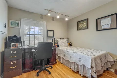 $899,000 | 40 Catherine Court, Cedar Grove, NJ 07009