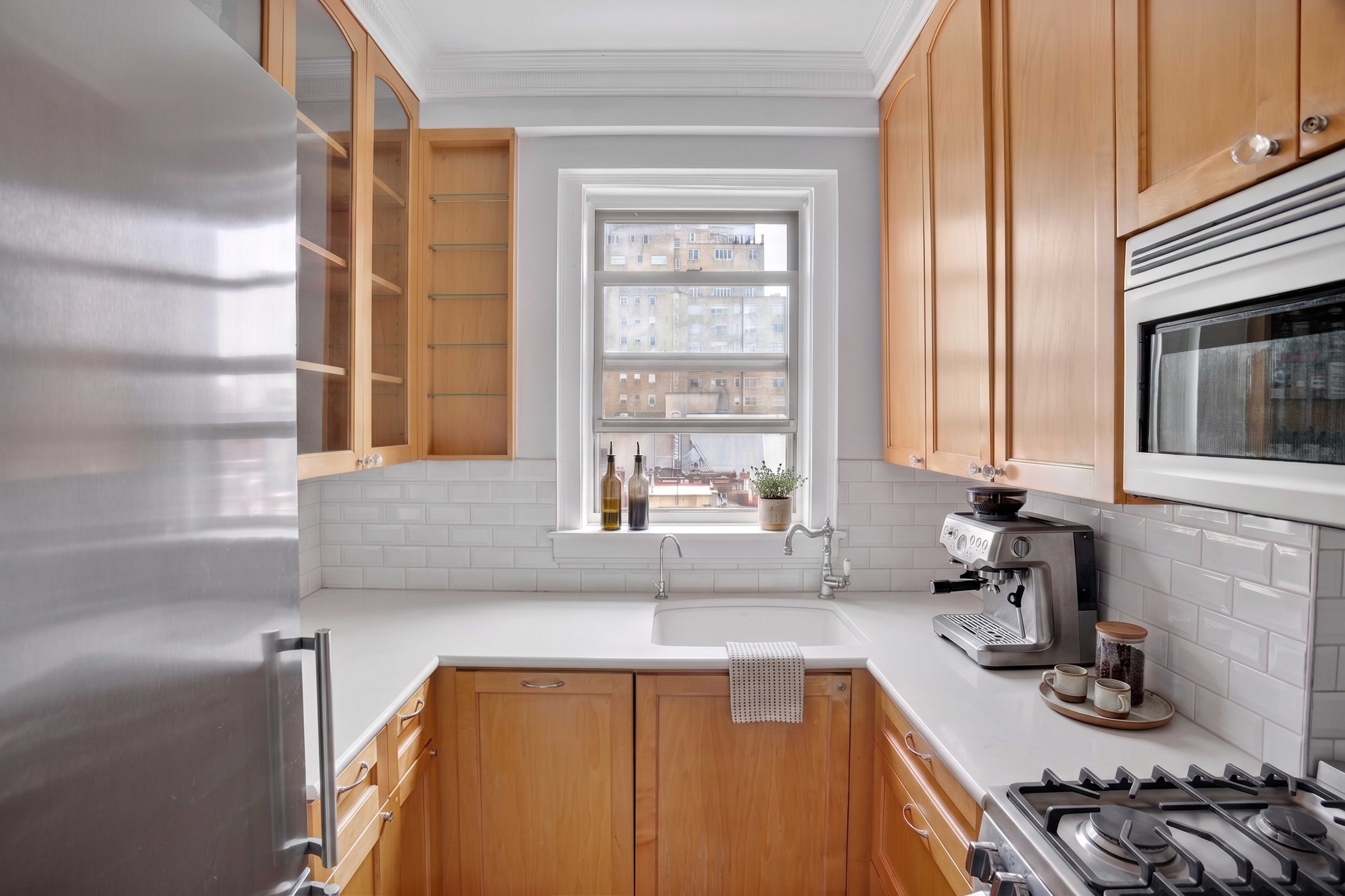 30 West 90th Street, Unit 8A Manhattan, NY 10024 - Photo 4 of 11