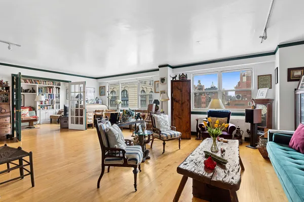 $3,400,000 | 101 West 12th Street, Unit 15JK | West Village
