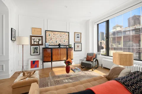 $2,295,000 | 21 East 22nd Street, Unit PH12F | Flatiron