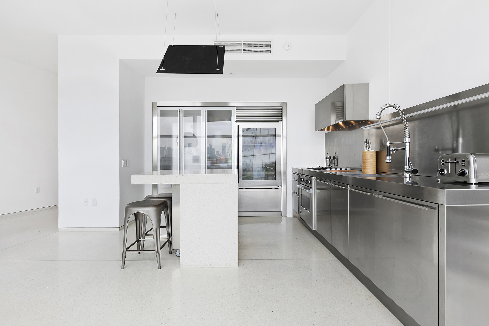 100 11th Avenue, Unit 9C Manhattan, NY 10011 - Photo 6 of 11