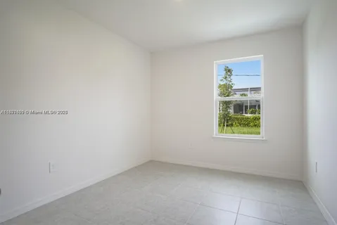 $430,000 | 811 Southeast Seahouse Drive, Port St. Lucie, FL 34983