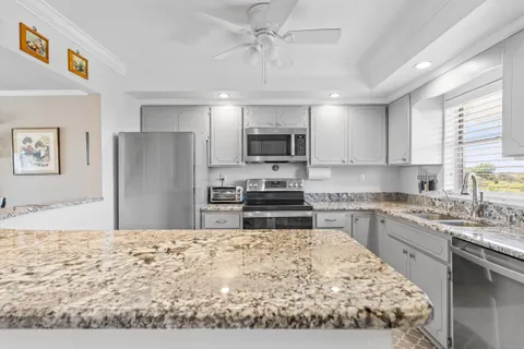 $350,000 | 5300 Highway A1A, Unit 401, Vero Beach, FL 32963