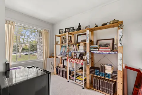 $275,000 | 355 Drummers Lane, Wayne, PA 19087