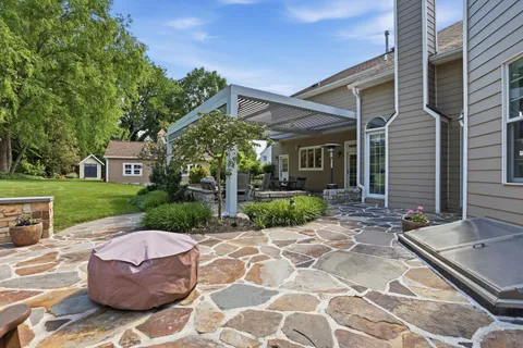 $1,750,000 | 302 Jefferson Drive, Malvern, PA 19355