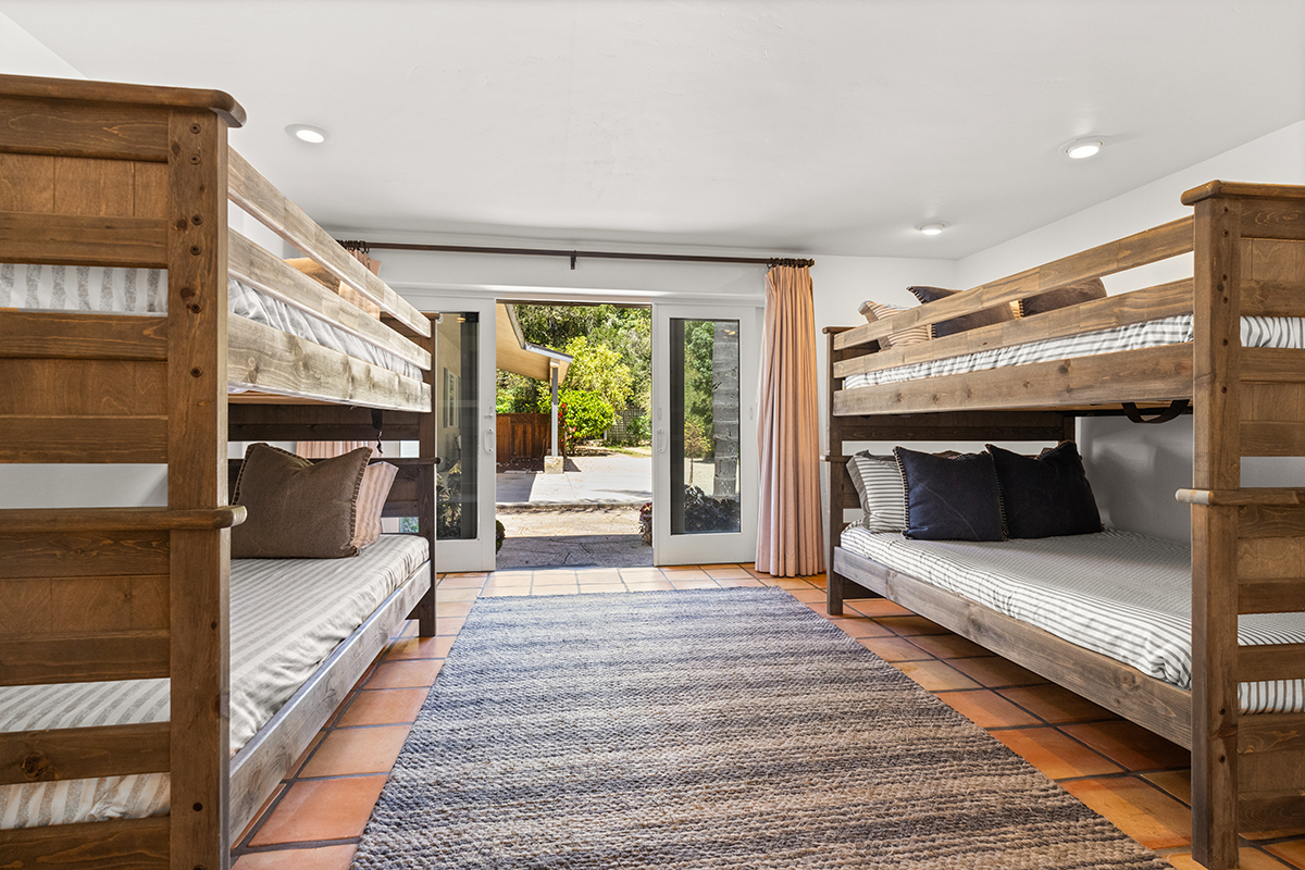 161 Loureyro Road Montecito, CA 93108 - Photo 22 of 52 a view of an entryway