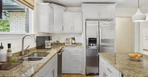 $849,995 | 955 Davidson Drive, Nashville, TN 37205