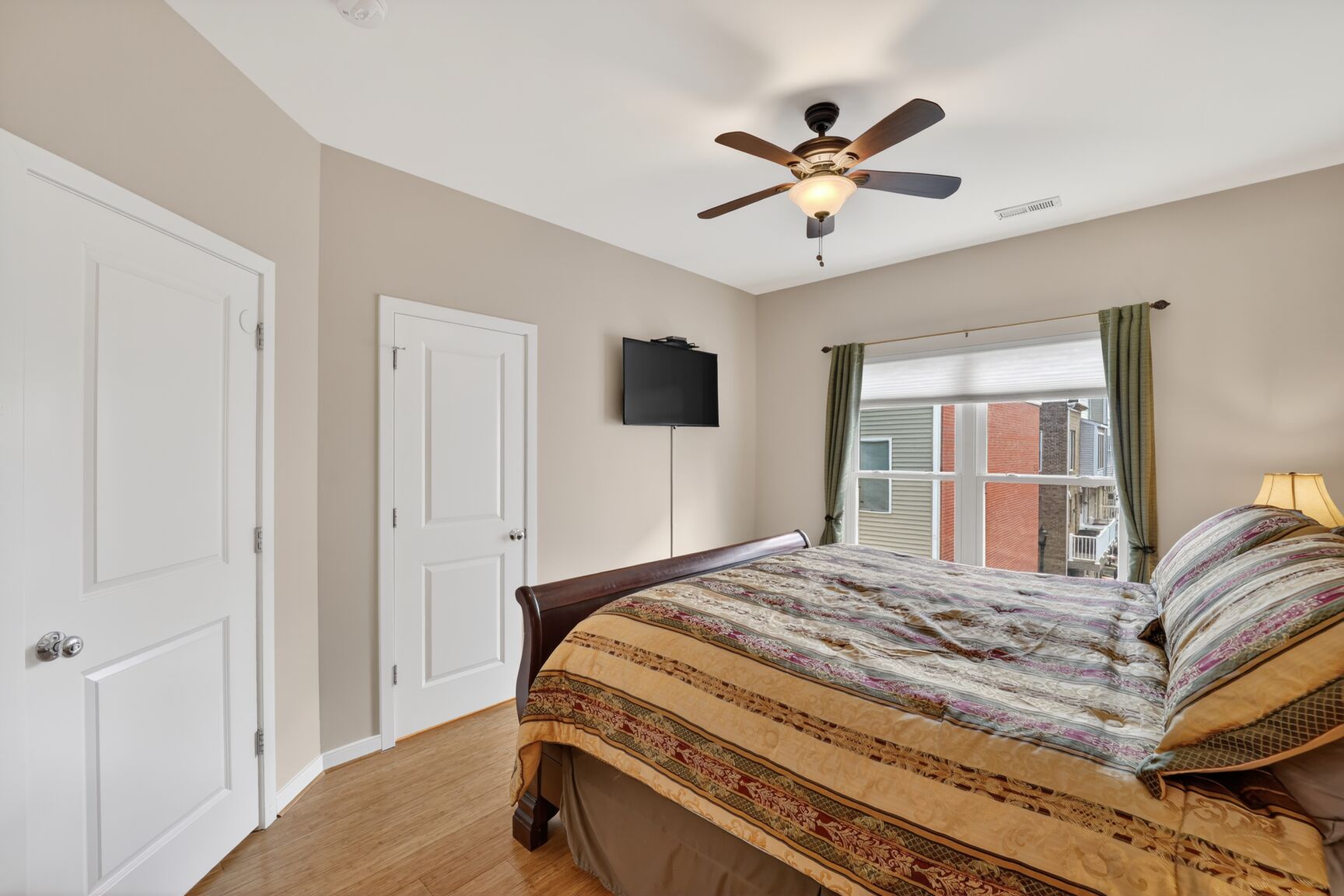 814 3rd Street Southeast Washington, DC 20003 - Photo 16 of 47