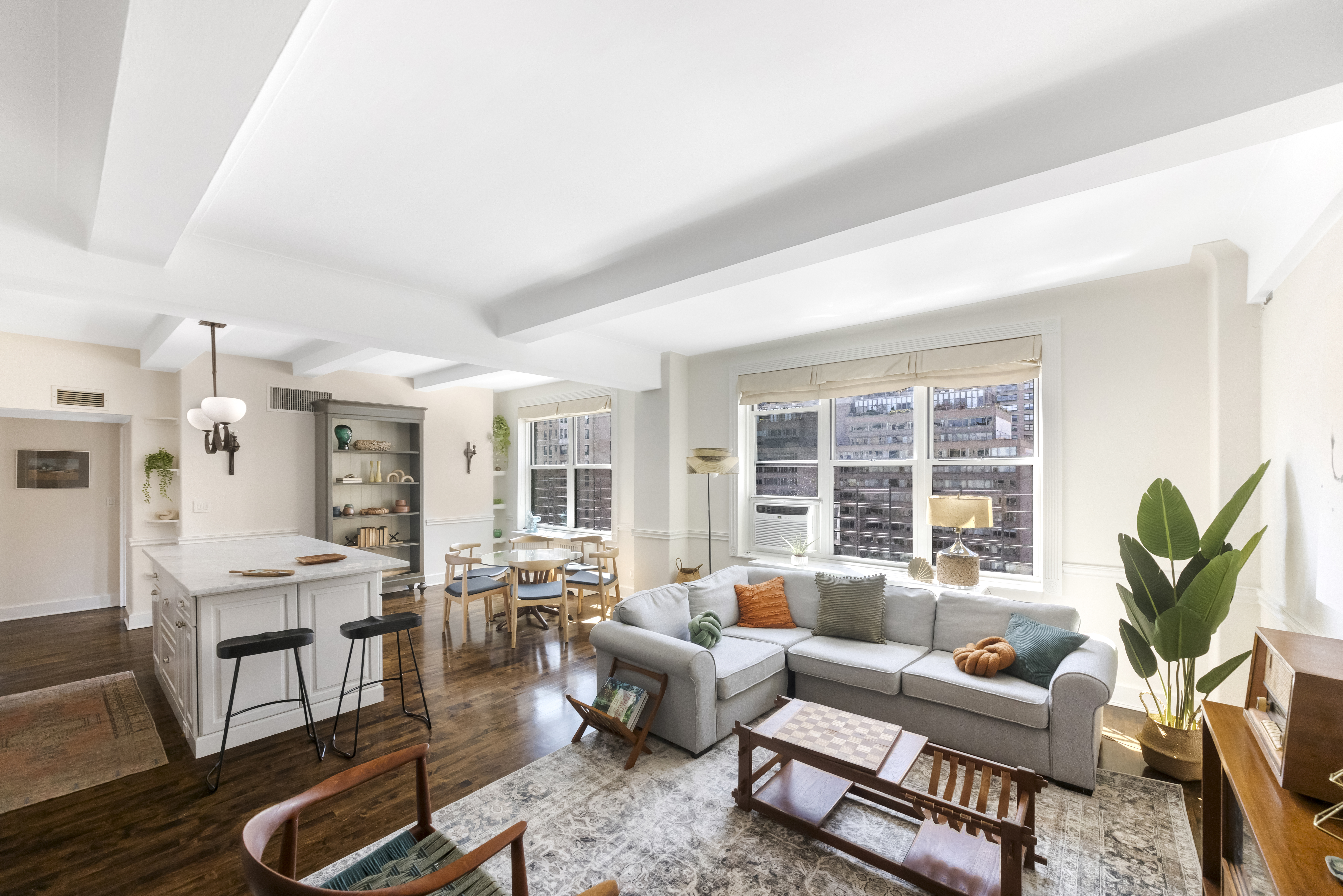 330 West 72nd Street, Unit 11C Manhattan, NY 10023 - Photo 1 of 18