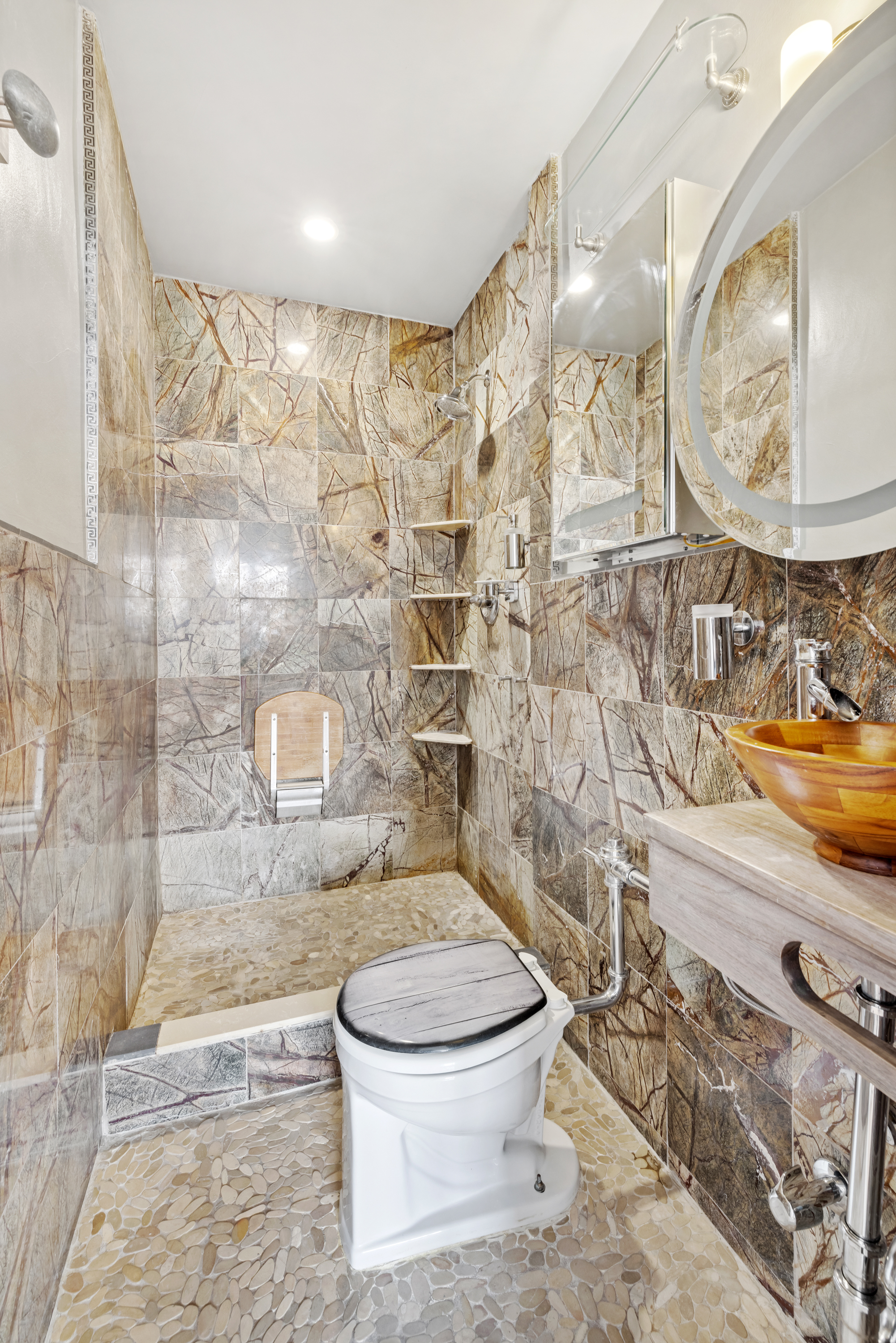 310 Beverley Road, Unit 6M Brooklyn, NY 11218 - Photo 9 of 11 Gallery Image 9