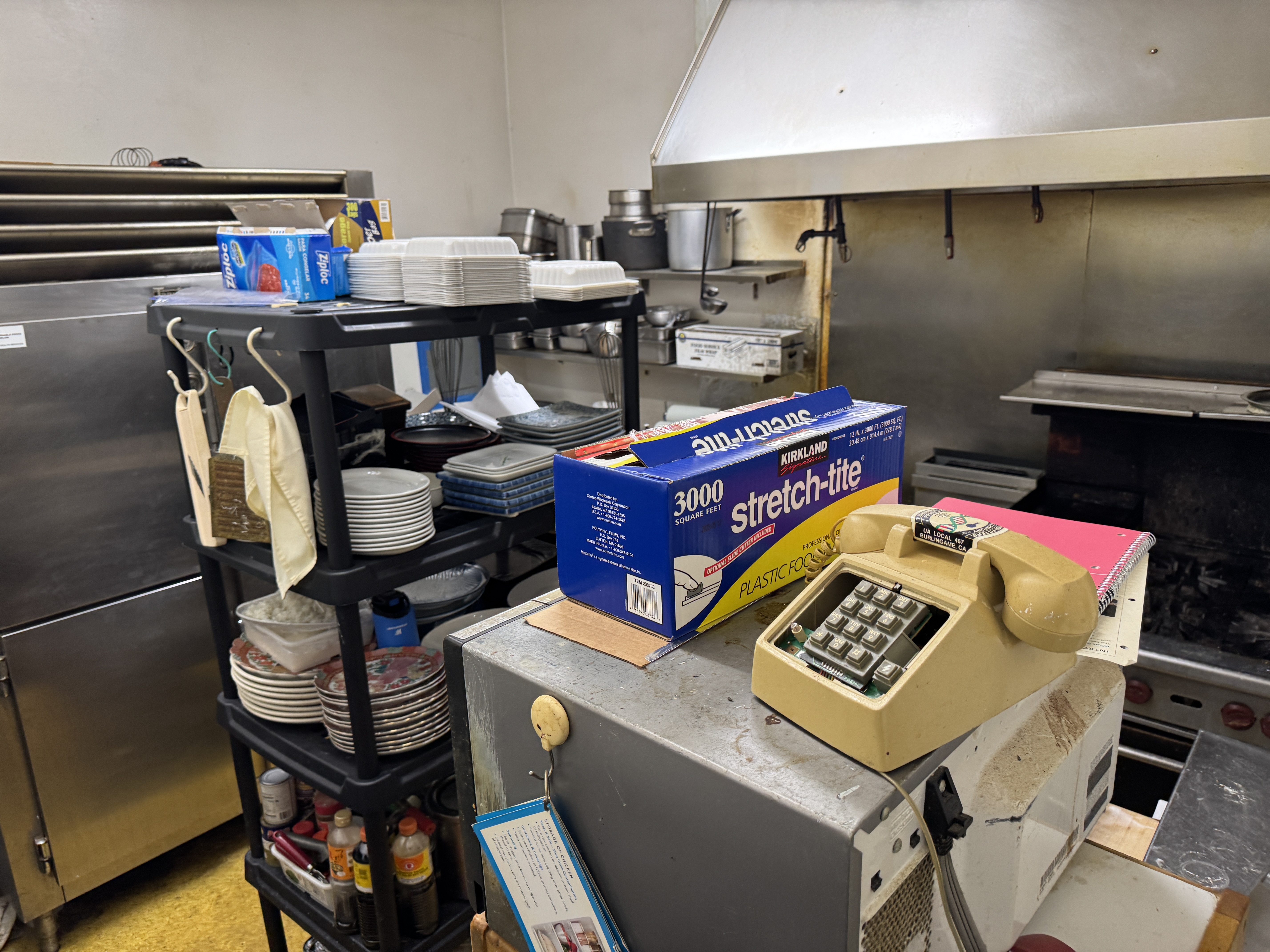 580 Crespi Drive, Unit A Pacifica, CA 94044 - Photo 10 of 25 a view of a chairs and table in a room