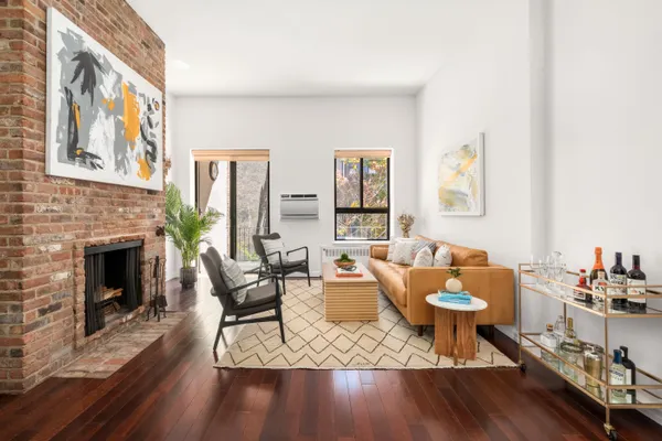 $1,800,000 | 228 West 21st Street, Unit 2 | Chelsea