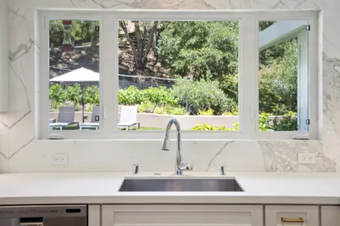 $2,875,000 | 598 Fairway Drive, Novato, CA 94949