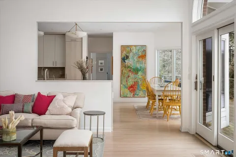 $2,495,000 | 215 South Lake Drive, Stamford, CT 06903