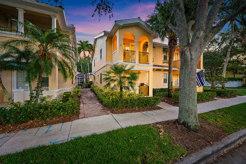 $700,000 | Jeaga Drive, Jupiter, FL 33458