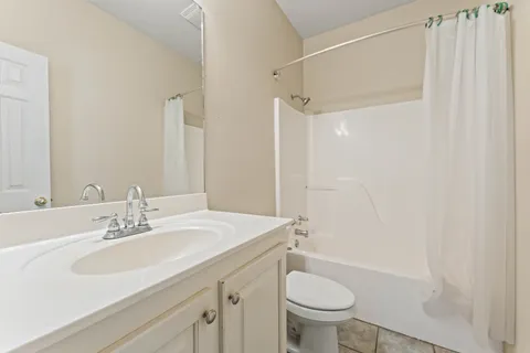 $244,900 | 5535 Ducros Drive, Baton Rouge, LA 70820