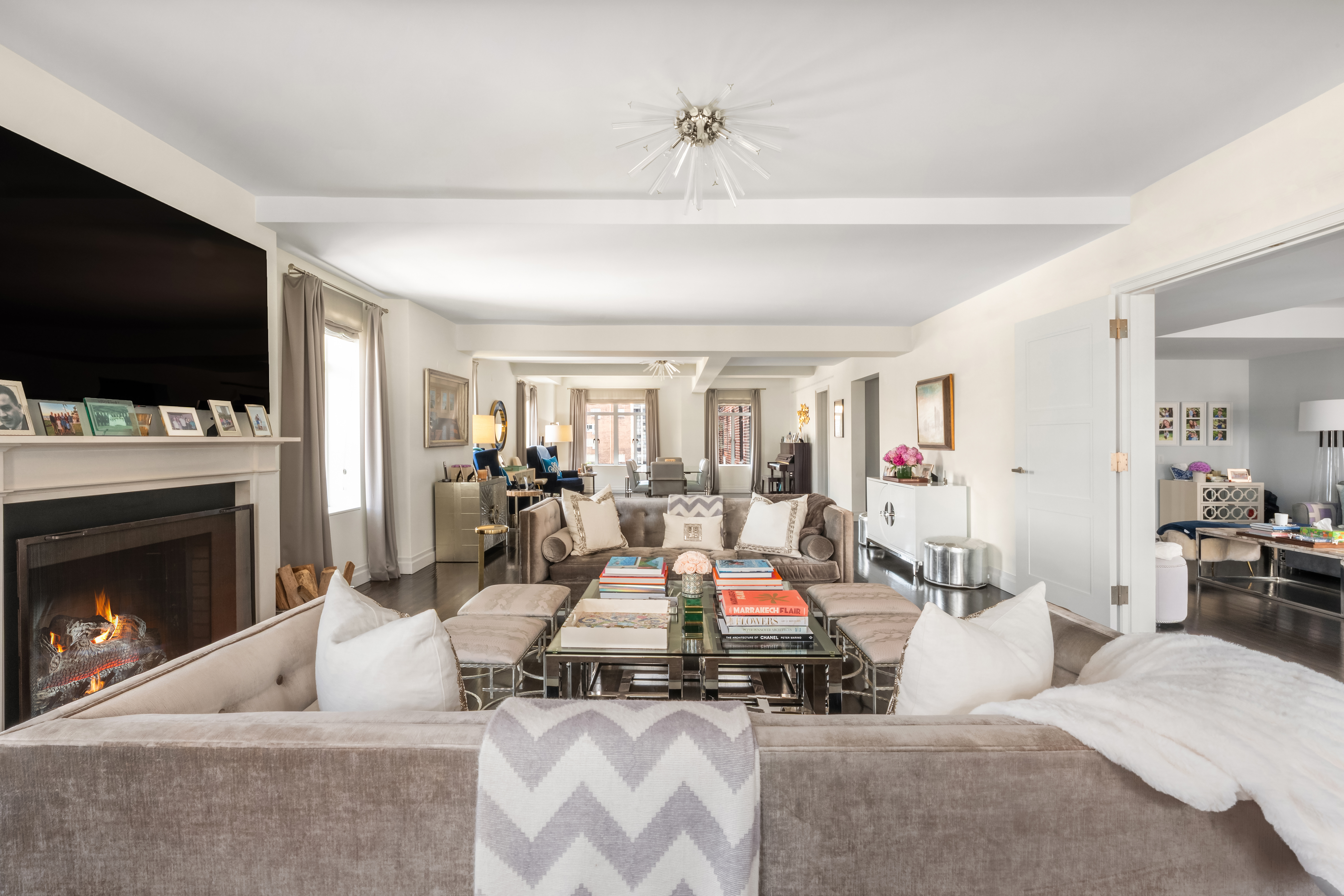 737 Park Avenue, Unit 19A Manhattan, NY 10021 - Photo 4 of 27