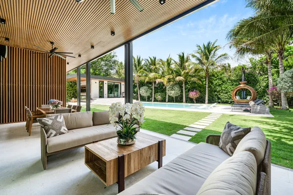 $4,900,000 | 967 Northeast 78th Street, Miami, FL 33138