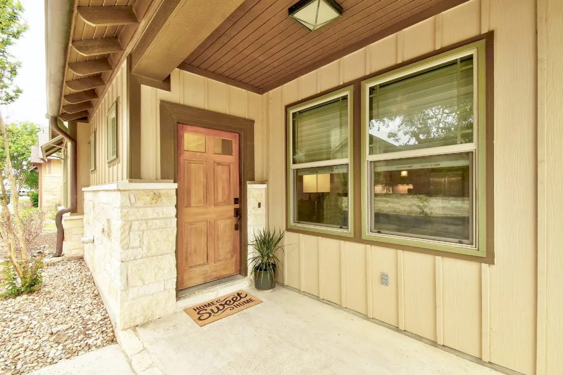 $469,900 | 14501 Falcon Head Boulevard, Unit 30, Austin, TX 78738