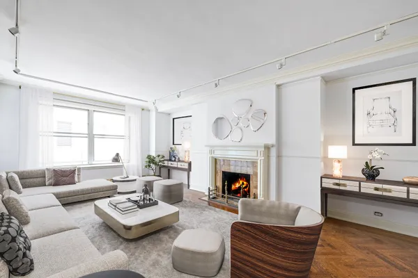 $2,695,000 | 50 East 72nd Street, Unit 9B | Lenox Hill