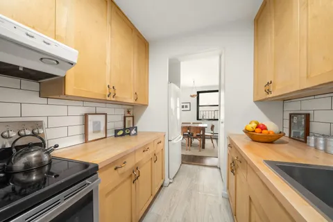 $1,750,000 | 634 Washington Street, Unit 4B | West Village