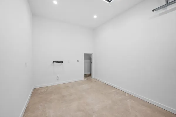 $682,500 | 219 Lessin Lane, Unit 11, Austin, TX 78704