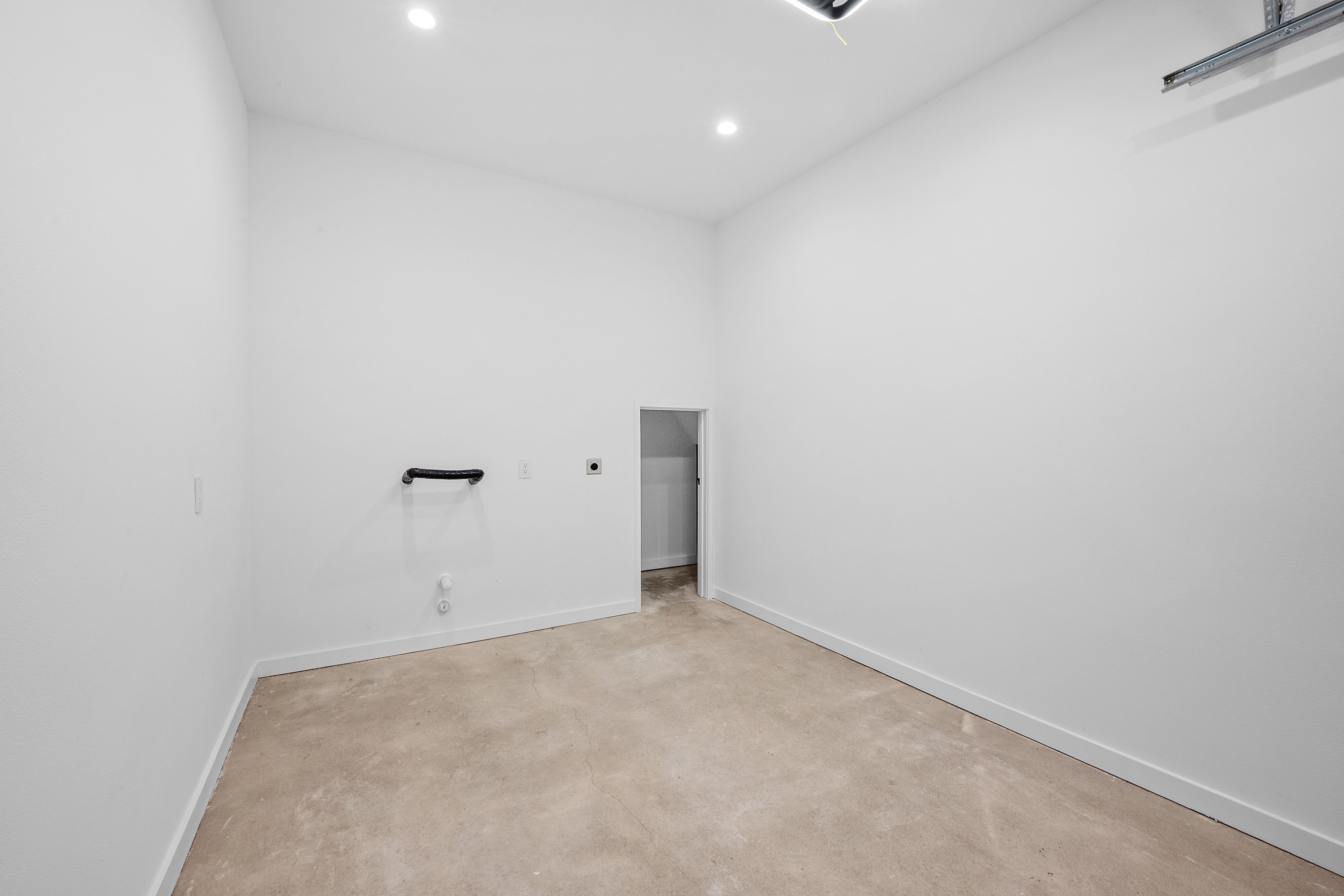 219 Lessin Lane, Unit 11 Austin, TX 78704 - Photo 27 of 30